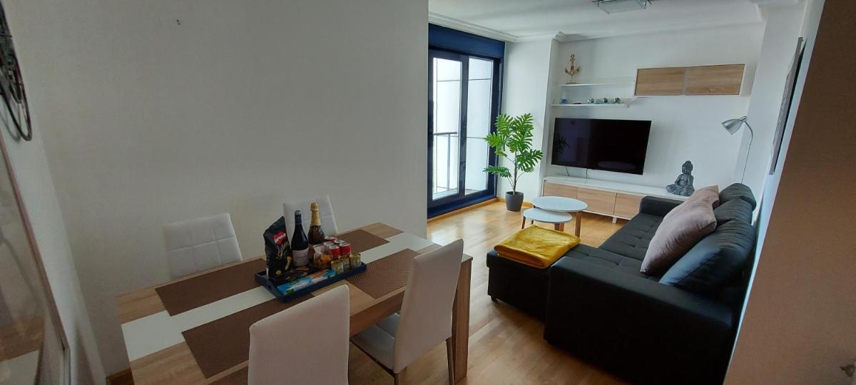 Olas Deluxe Salinas - Housity