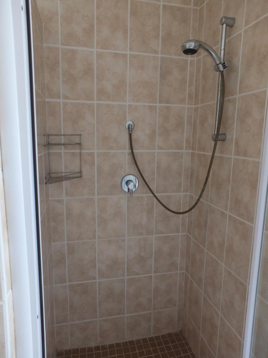 Suitetrails - Heron Place sunny self-catering garden flatlet