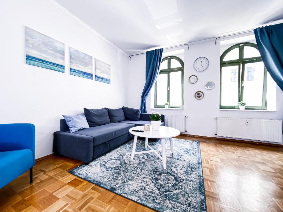 Zentraler Altbau am Clara-Zetkin-Park, RB-Arena um die Ecke, Netflix inklusive - Housity