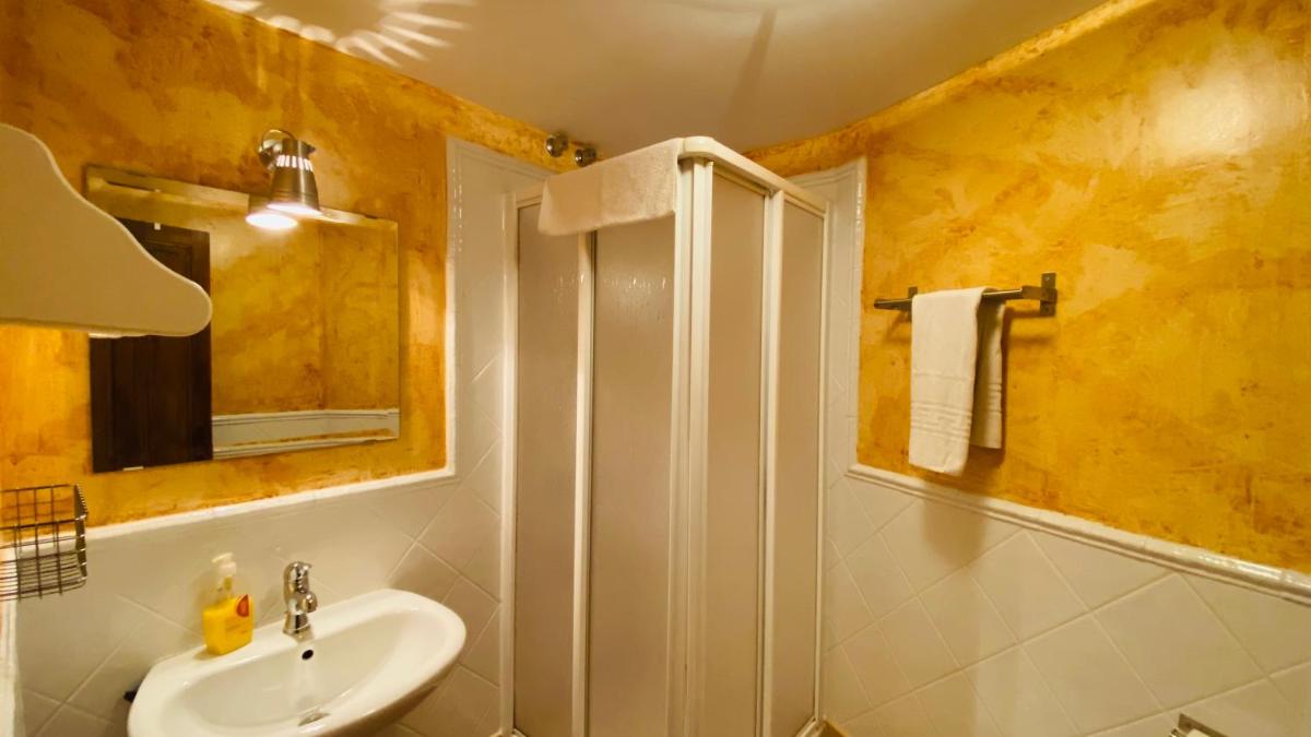 Hostel Plaza Mayor Corredera - Housity