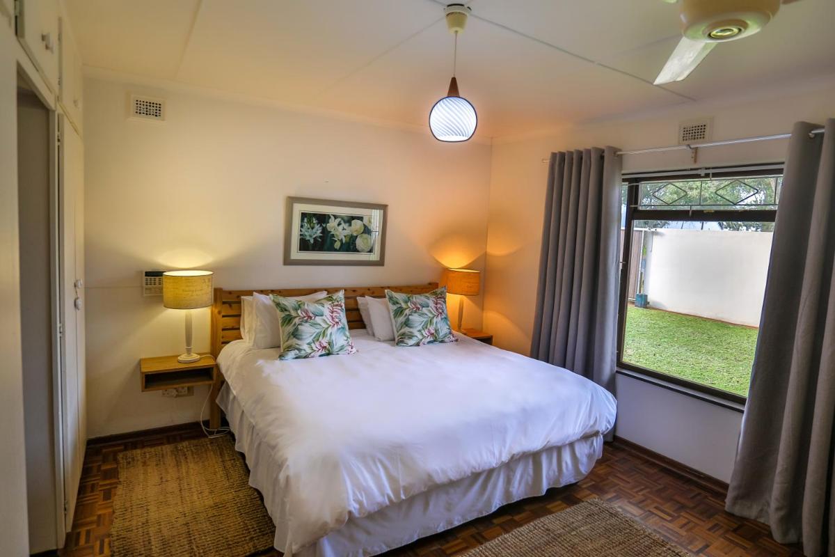 One Jack Powell House- Classic family home steps away from the beach - Housity
