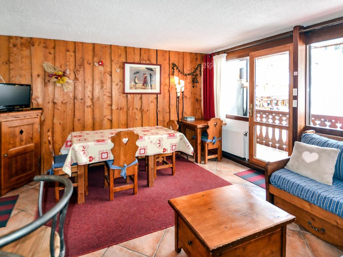 Apartment Plagne Centre 1 - LAP170 by Interhome - Housity