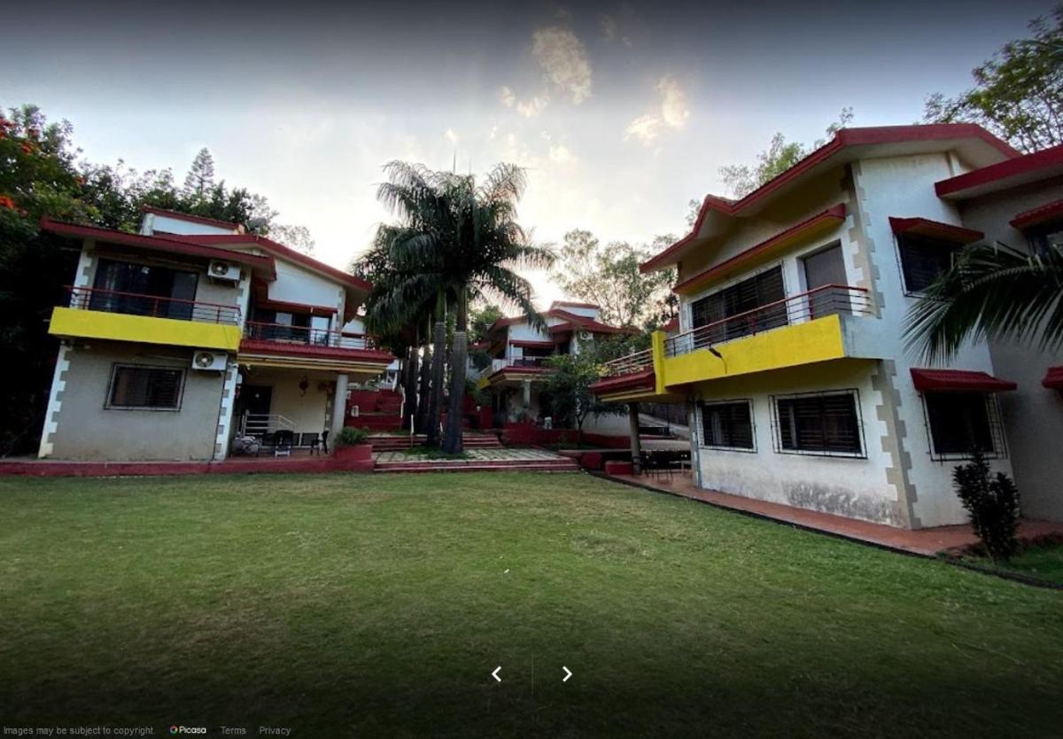 Suitetrails - Bhatia Villas 3BHK