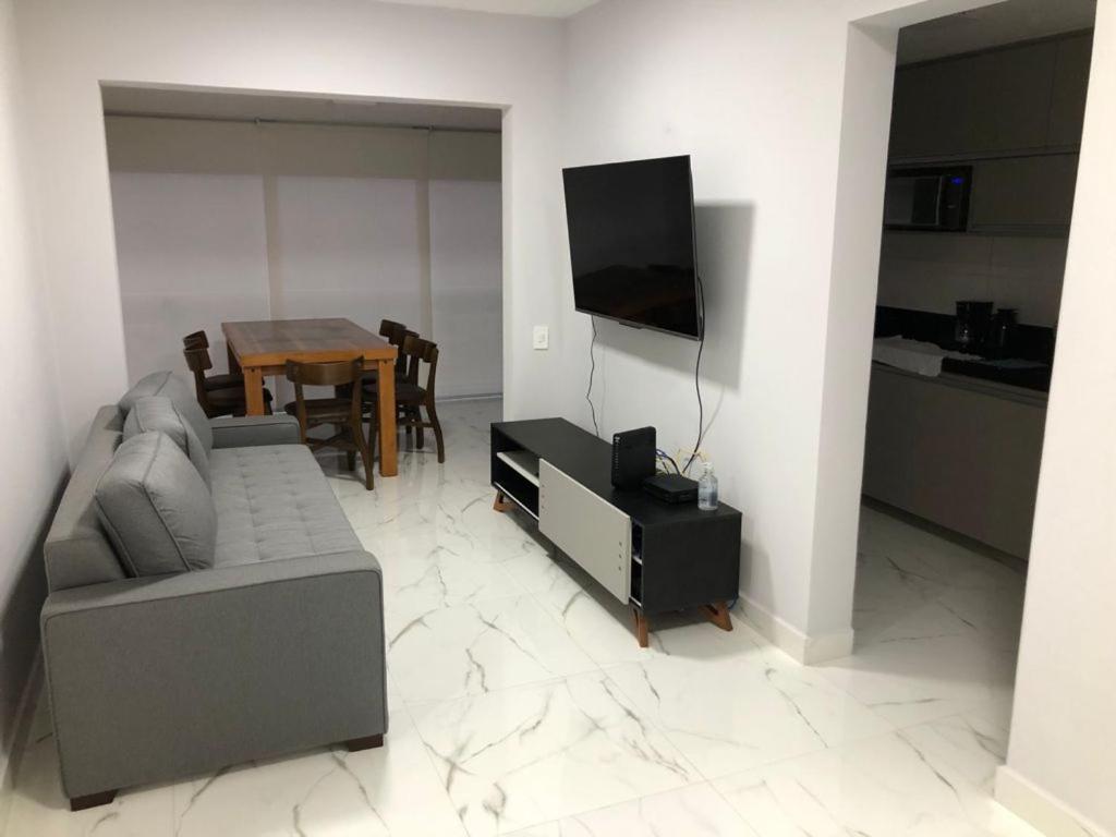 Suitetrails - Maravilhoso apartamento vista mar Enseada Guarujá