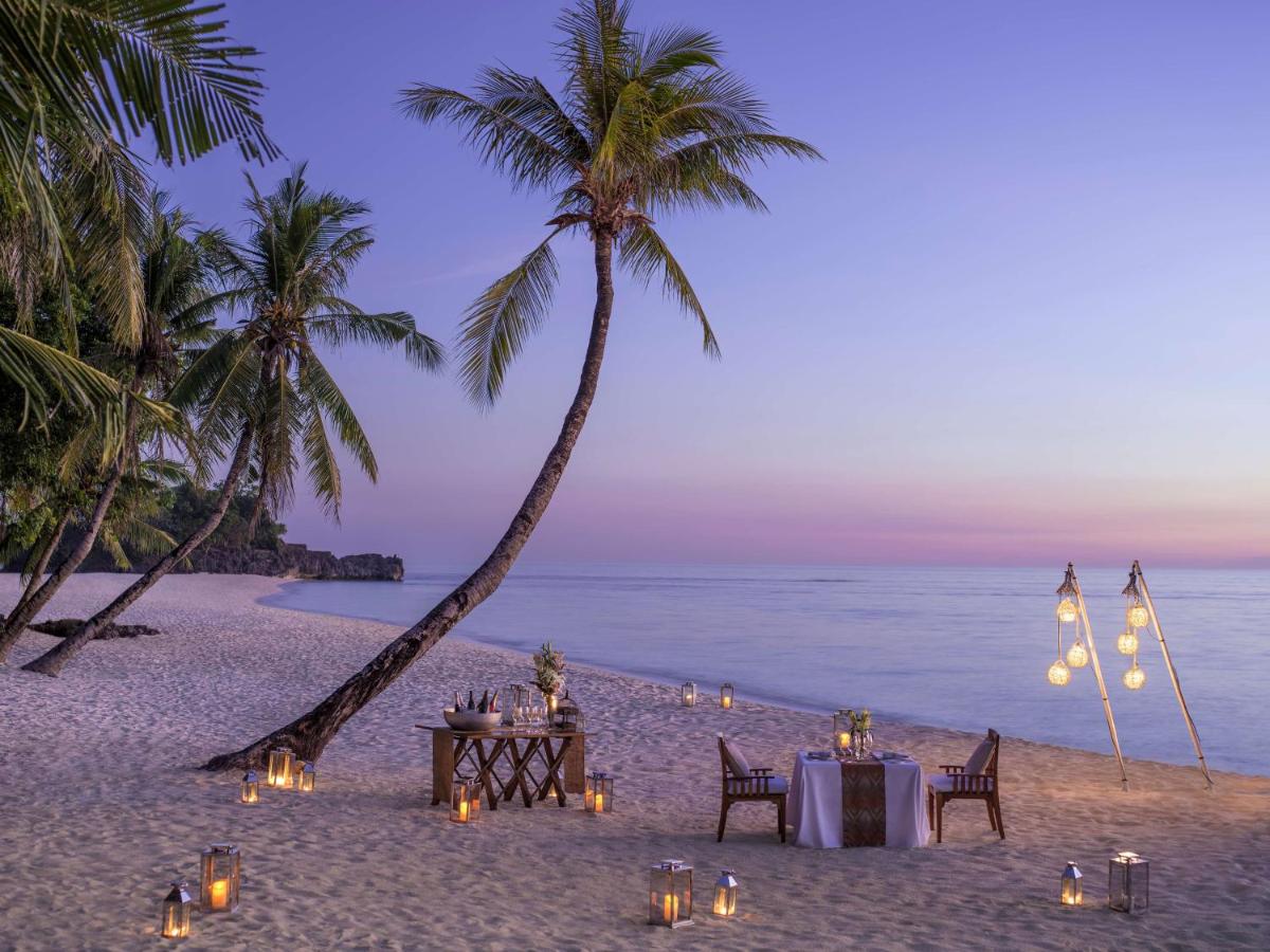 Shangri-La Boracay - Housity