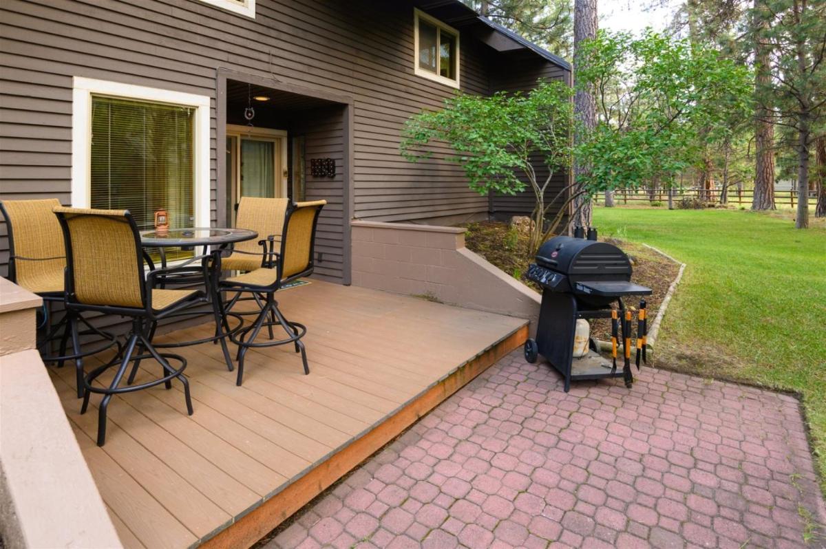 The Pinecone Lodge - Housity