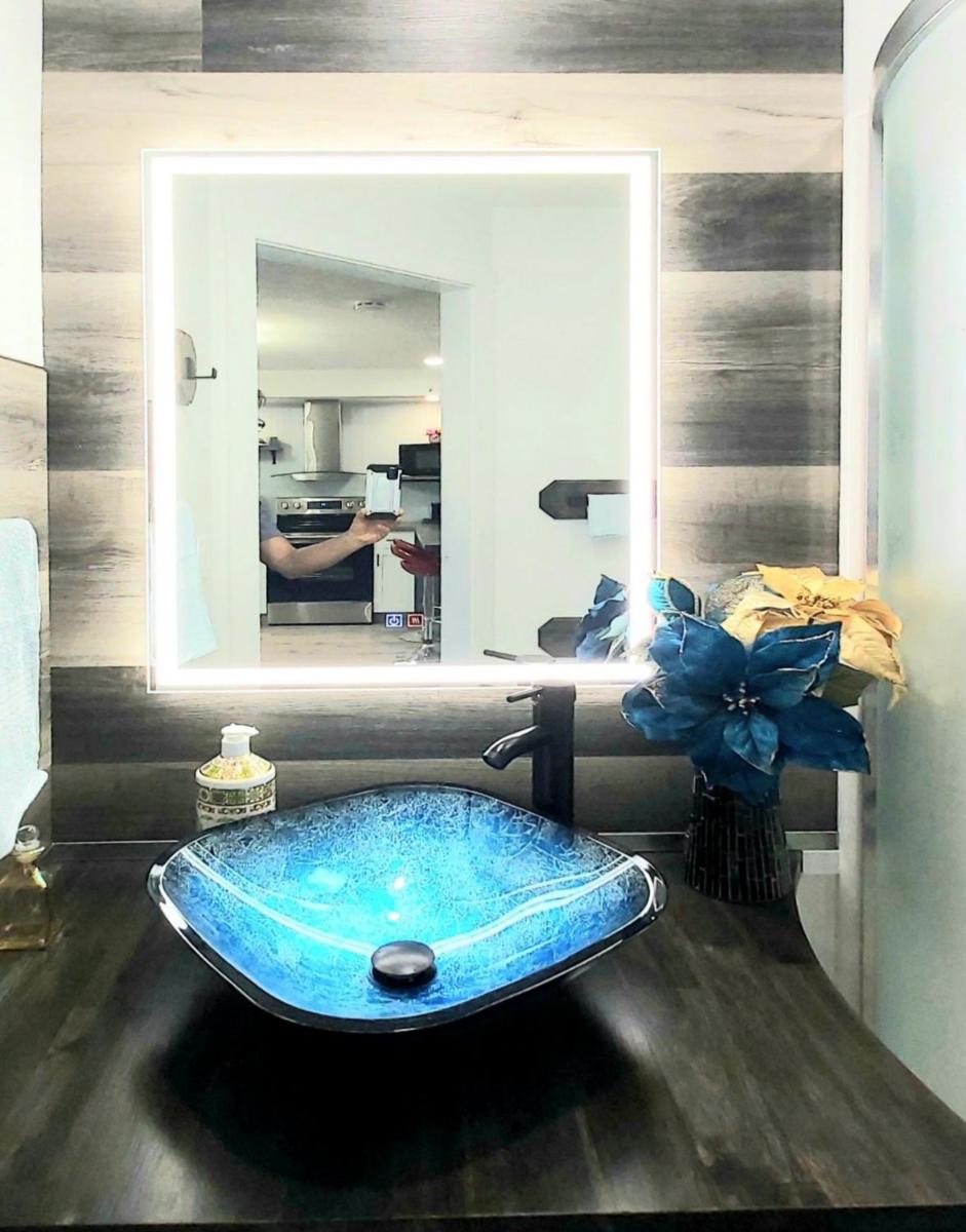 Executive 2 Bed 2 Bath Furnished - All inclusive - Housity