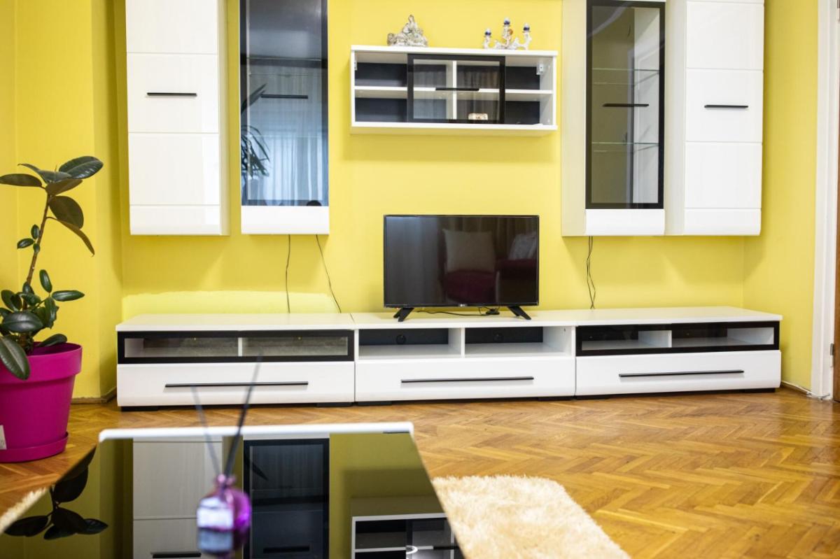 C Central Apartament - Housity