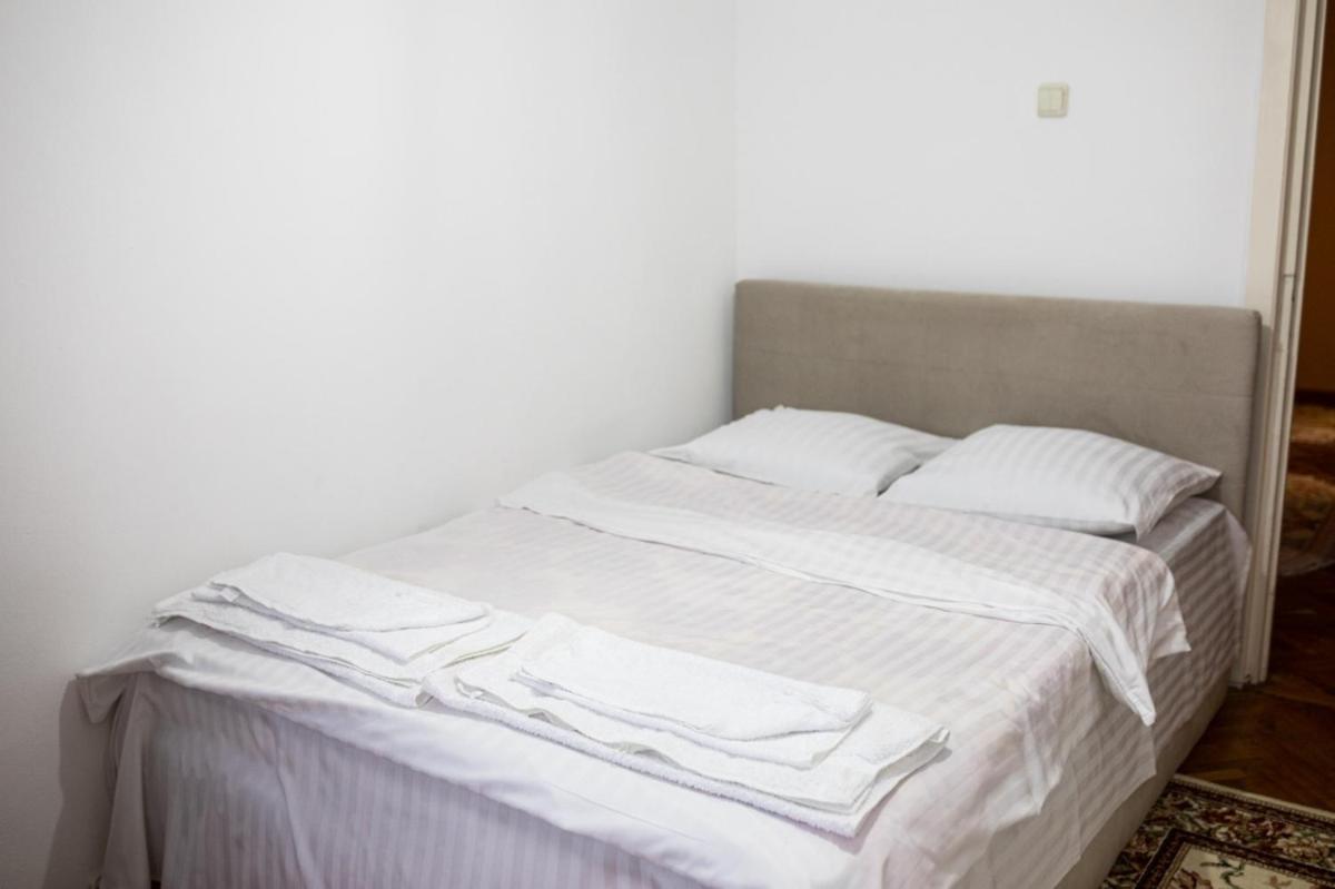 C Central Apartament - Housity