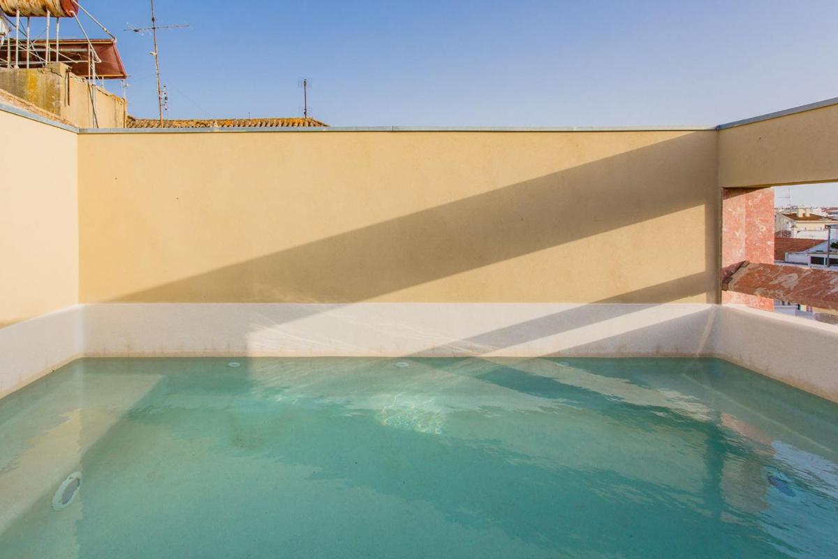 Pombaline Building W/Pool by LovelyStay - Housity