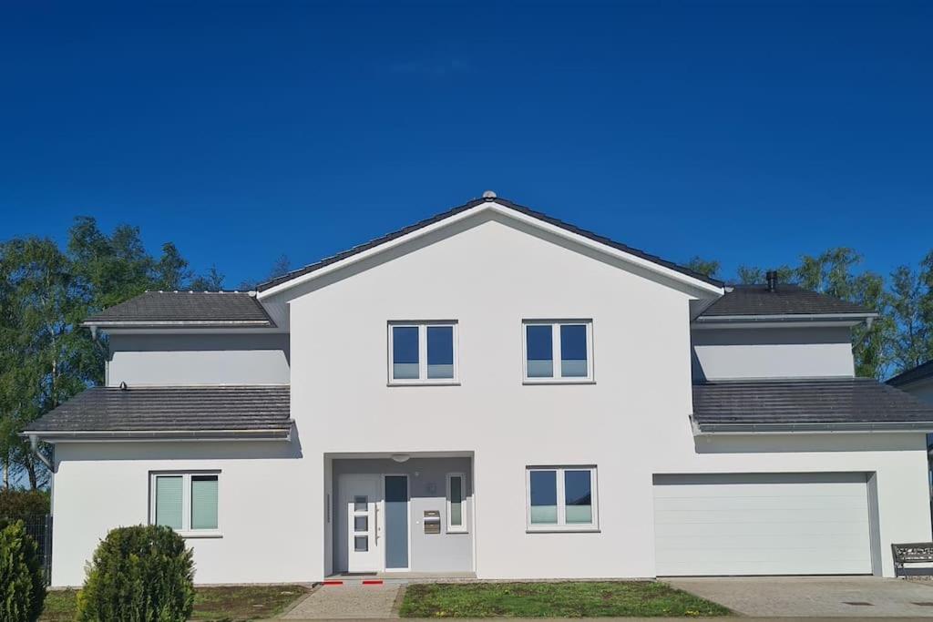 Ostsee-Luxus-Ferienwohnung Sanitz - Housity
