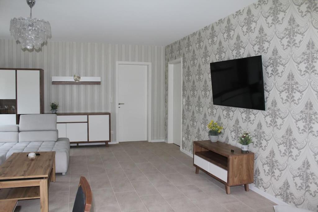 Ostsee-Luxus-Ferienwohnung Sanitz - Housity