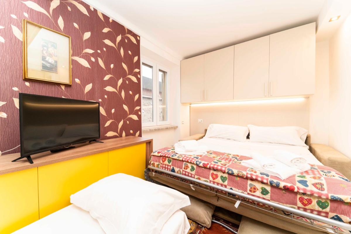 Castello Central & Panoramic Studio - Housity