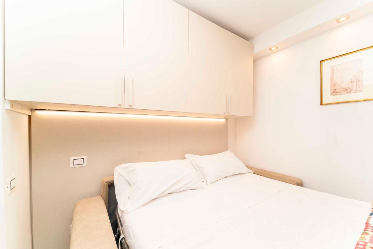 Castello Central & Panoramic Studio - Housity