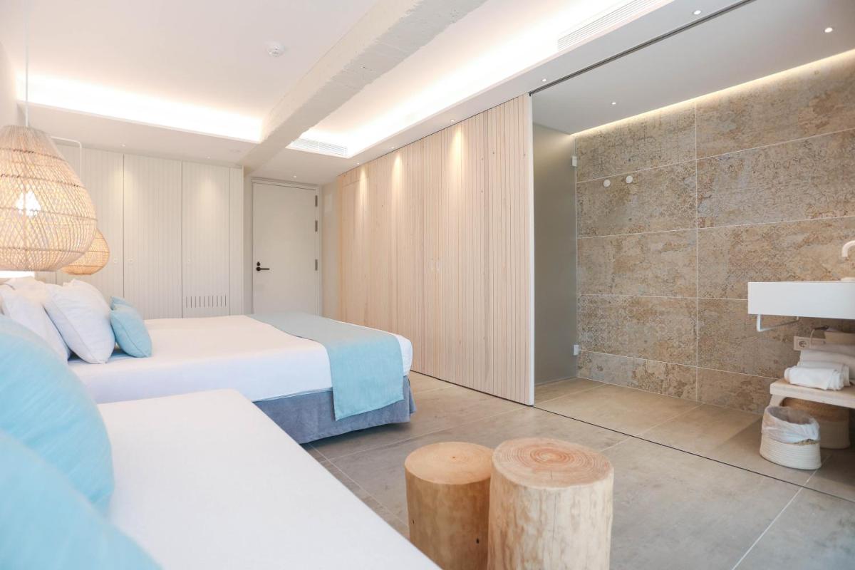 Cama o camas de una habitación en KAKTUS Hotel Kaktus Playa - Adults Recommended