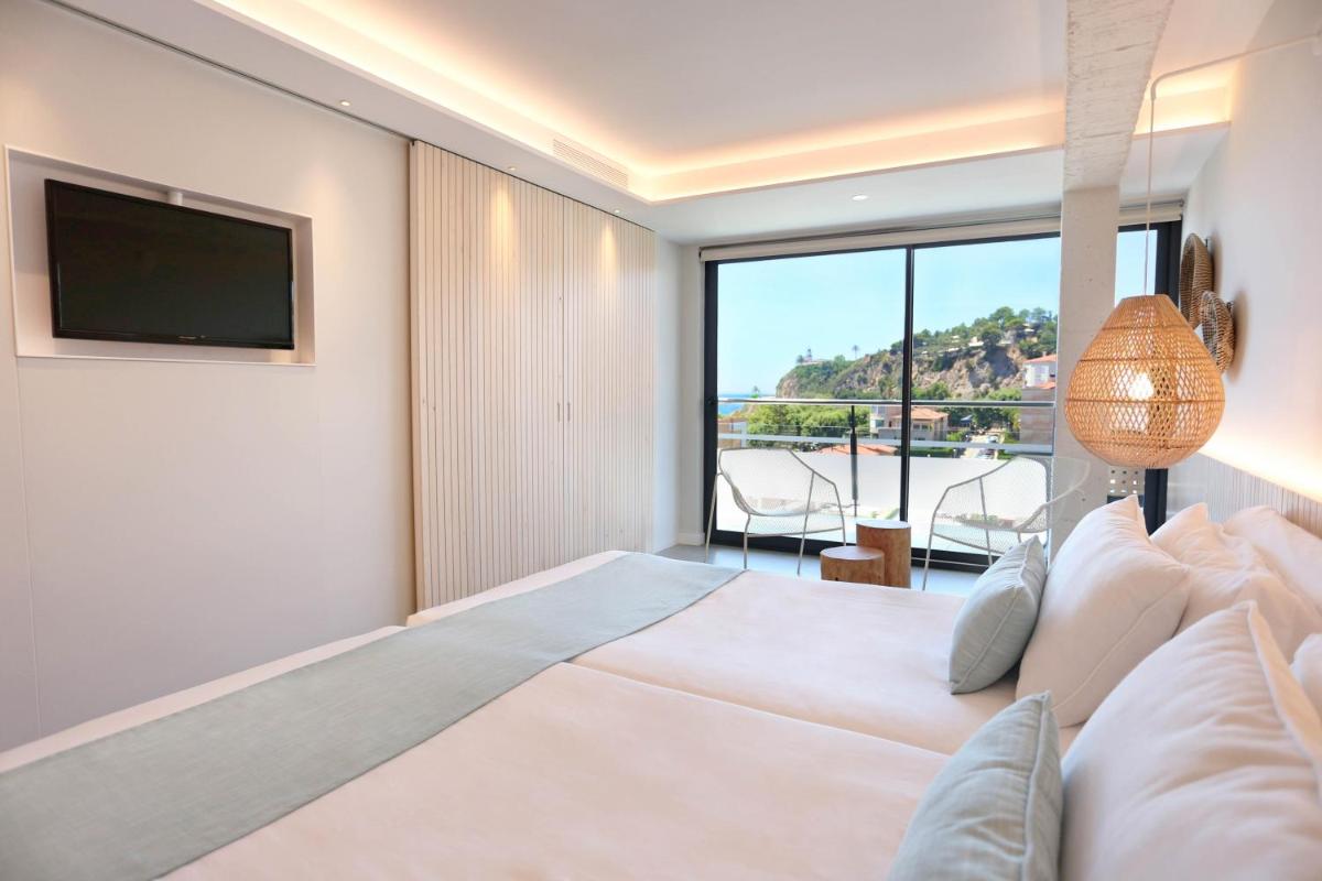 Cama o camas de una habitación en KAKTUS Hotel Kaktus Playa - Adults Recommended