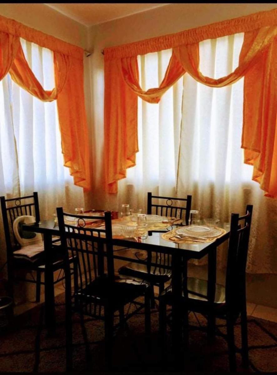 La Isabella Condo - Housity