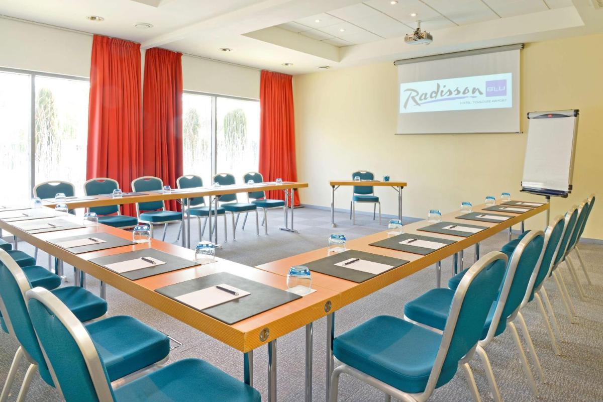 Espace de conférence ou salle de réunion dans l'établissement Radisson Blu Hotel Toulouse Airport
