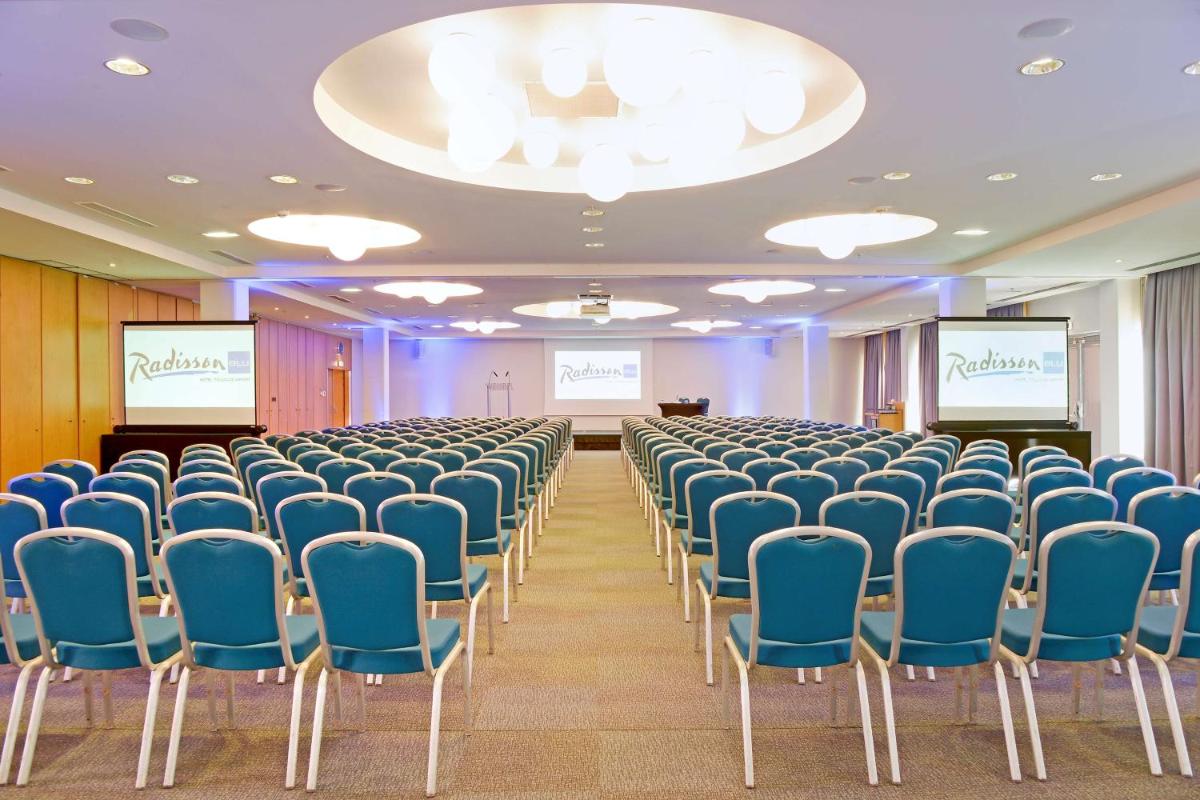 Espace de conférence ou salle de réunion dans l'établissement Radisson Blu Hotel Toulouse Airport