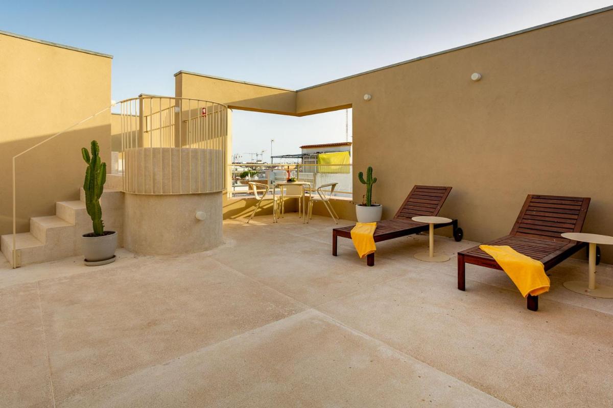 Princess Building W/Pool by LovelyStay - Housity