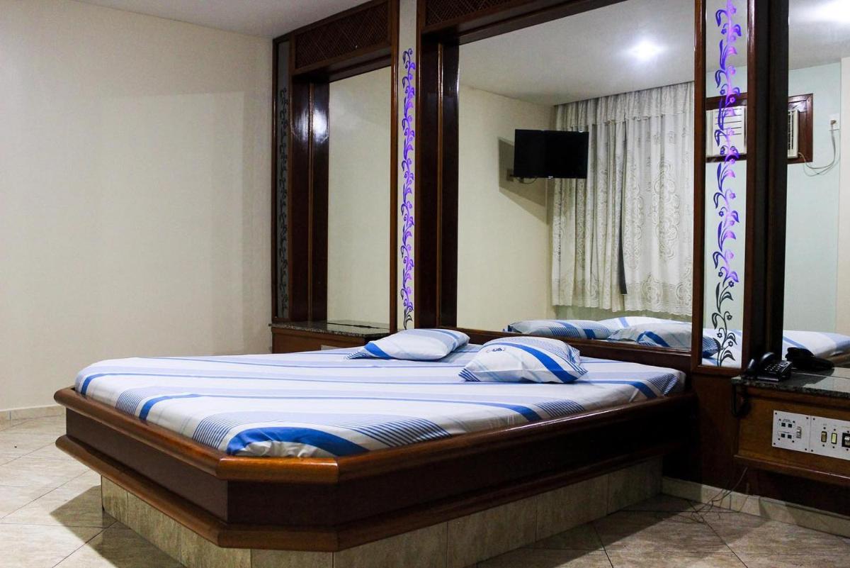 Station Hotel (Adults Only) - Housity