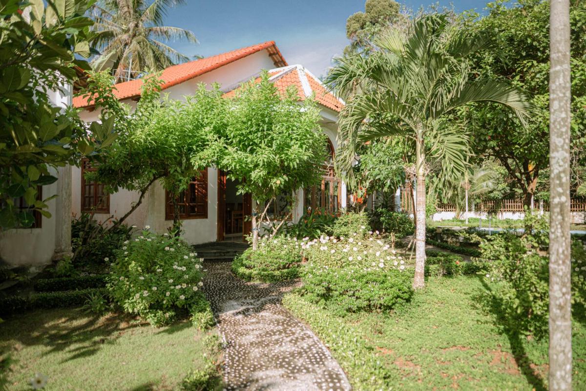 Wings Bungalow - Housity