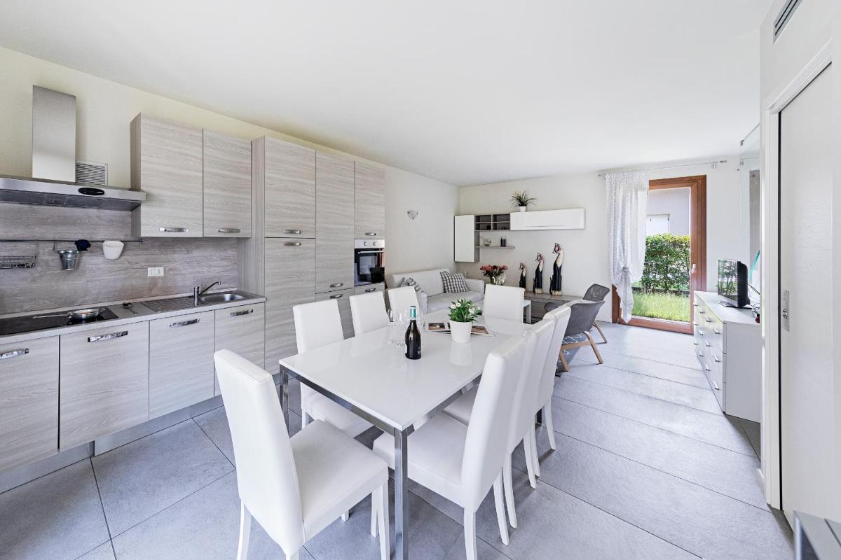 La Romantica Holiday Home by Wonderful Italy - Housity
