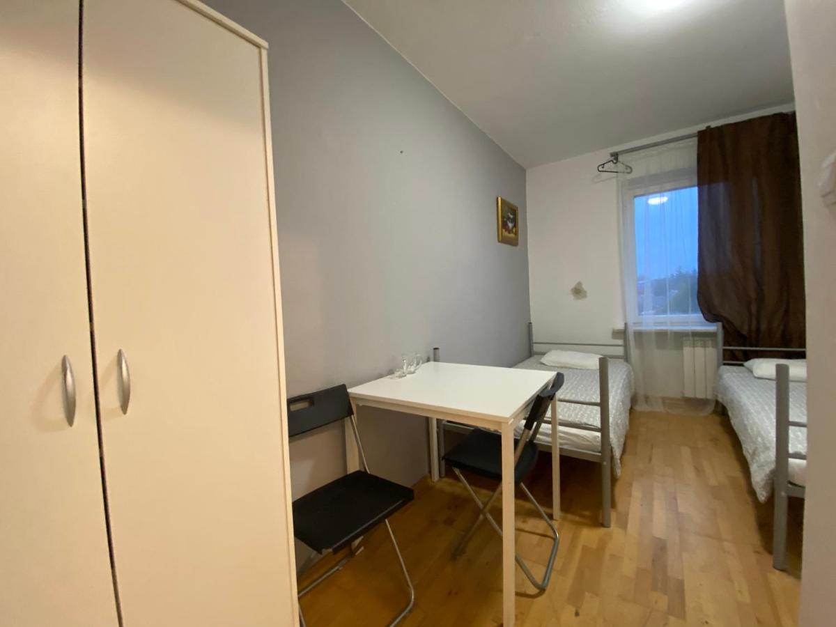 Pokoje Warszawa Modlinska 267 No 2 - Housity