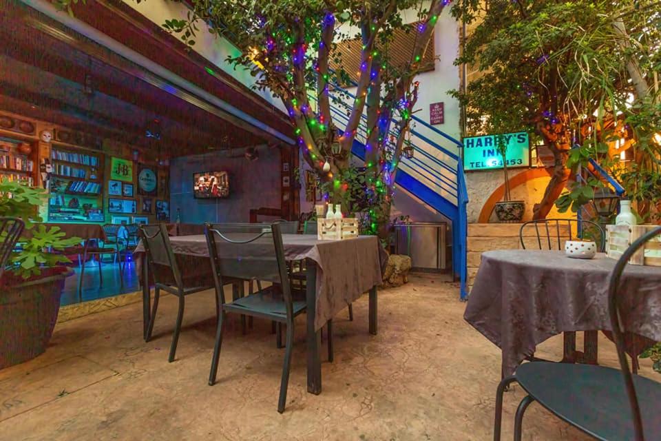Harrys Inn Guesthouse - Housity