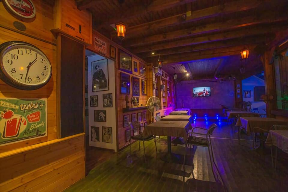 Harrys Inn Guesthouse - Housity