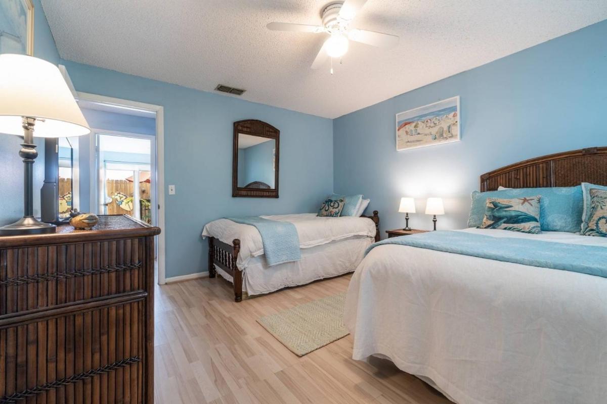New Nautical Townhouse Paradise walk to Flagler Ave! - Housity