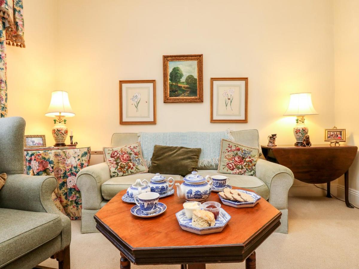 Old Gaol Cottage - Housity