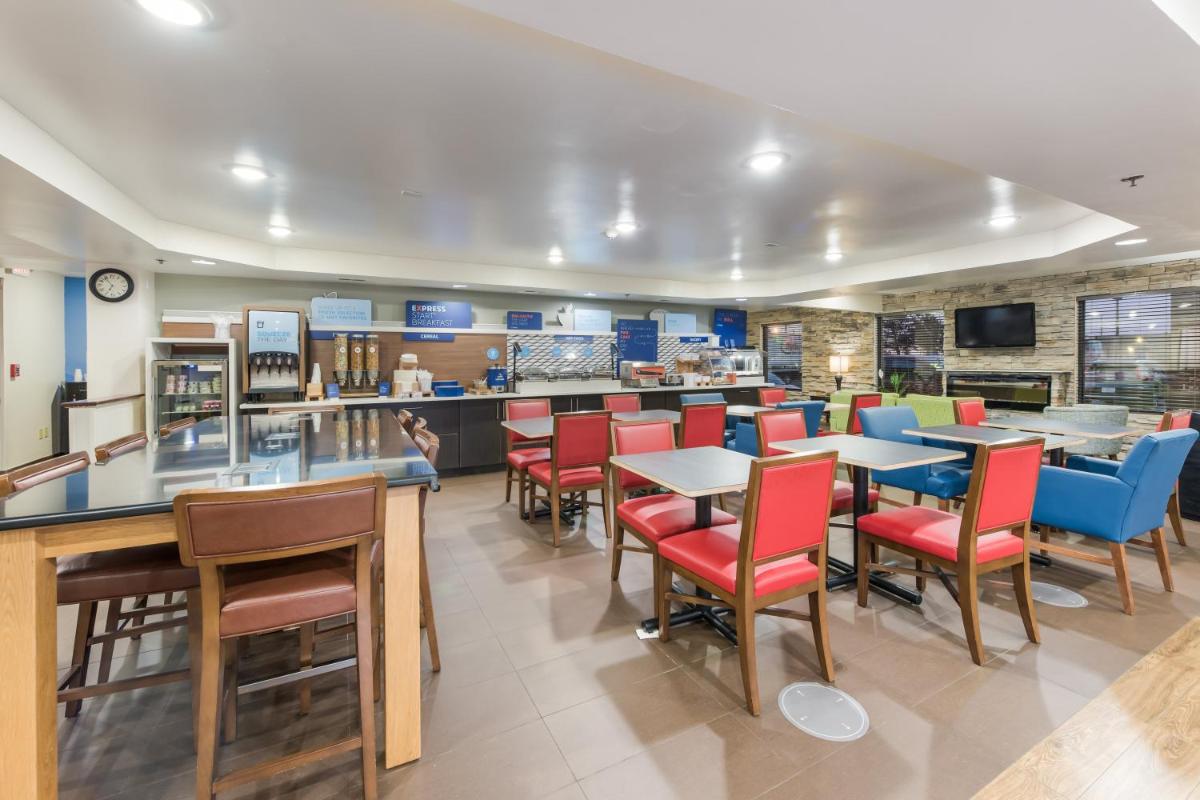 Holiday Inn Express London-I-70 by IHG - Housity