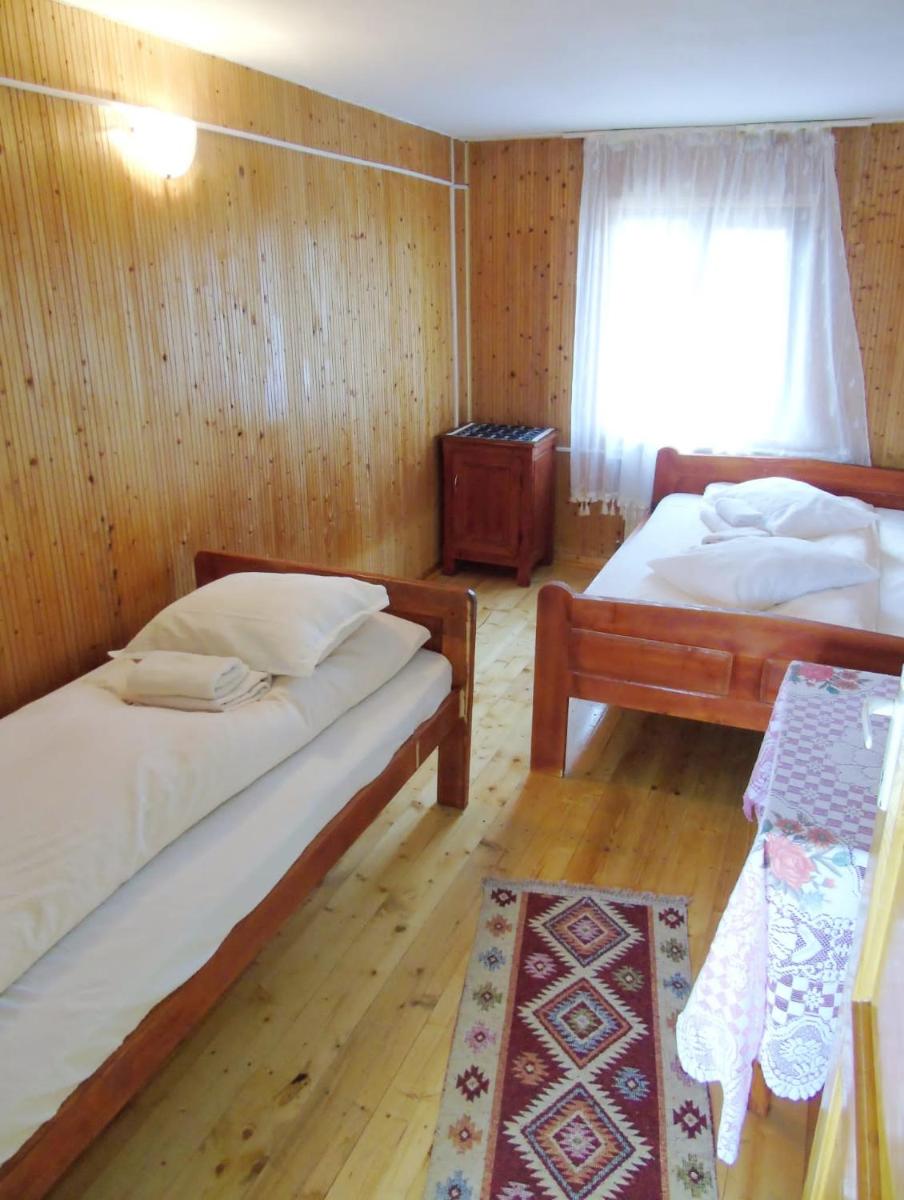 Poiana Ghetari - Housity