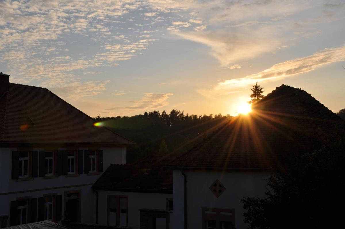 Ferienwohnung Altes Pfarrhaus Bargen - Housity