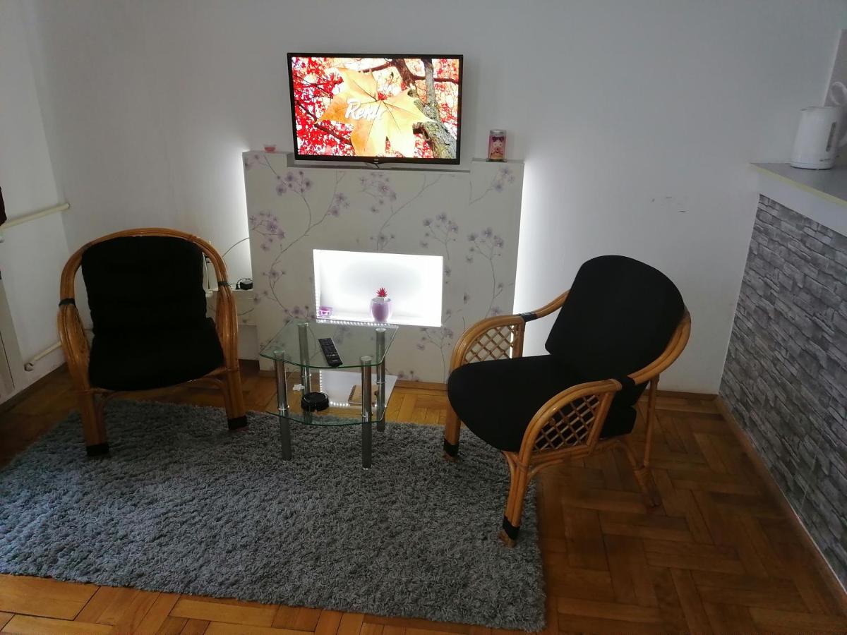 Apartment Aska - Housity