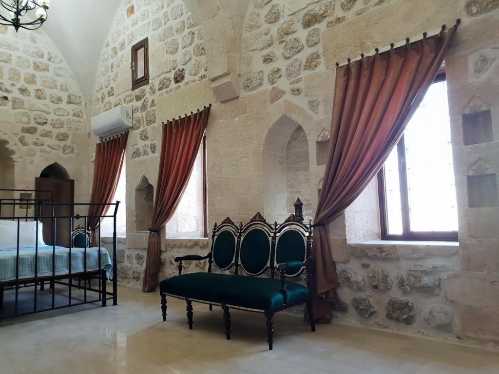 Mardin tarihi ulu Cami yanı, tarihi Konak - Housity