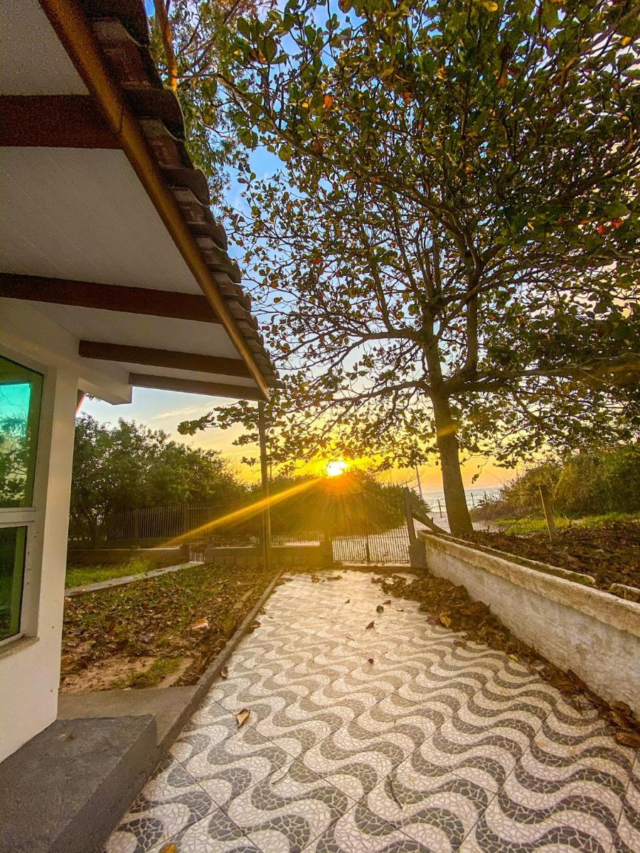 Apto Duplex Frente pro Mar, Cachoeira do Bom Jesus - Housity
