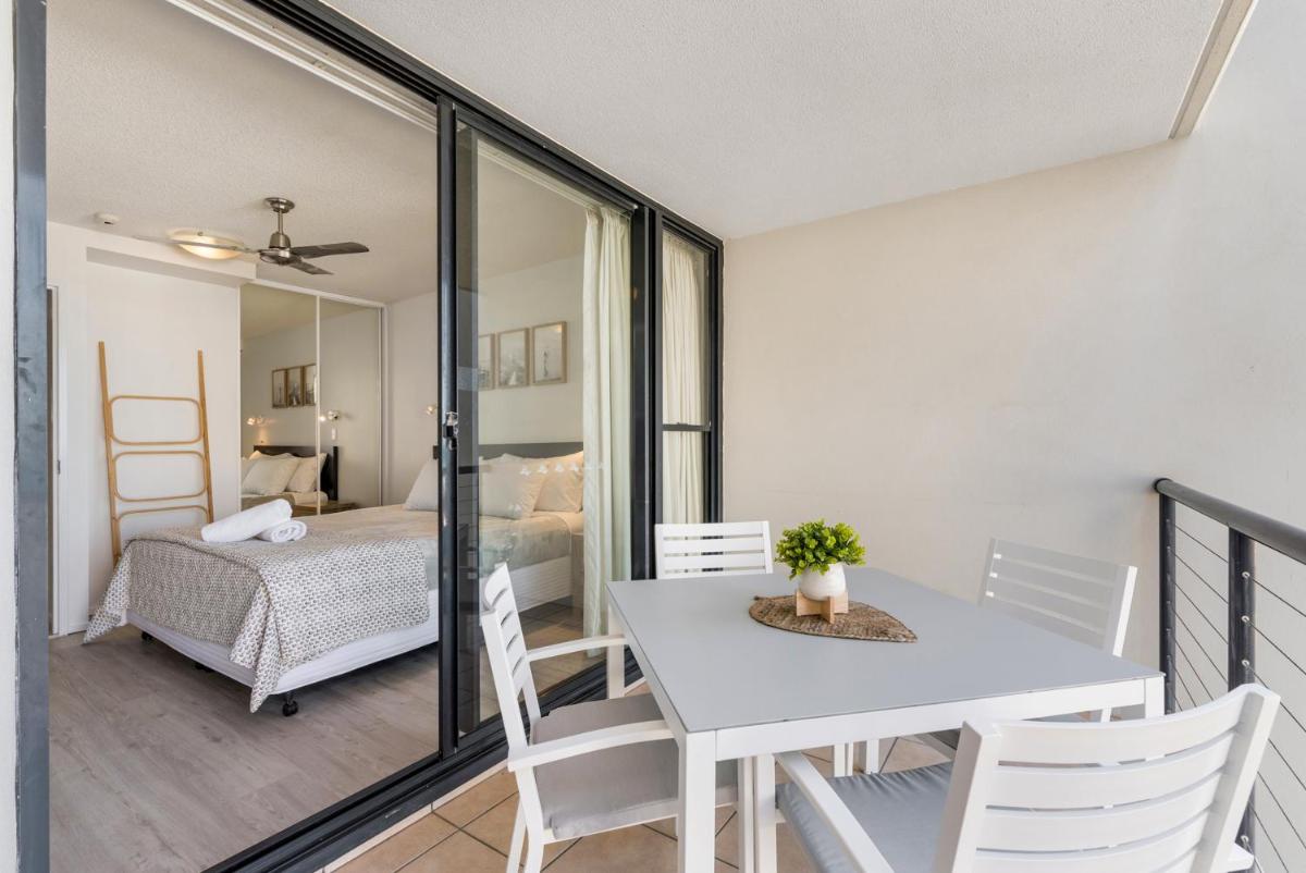 Coolum Beachside Apartment - Housity