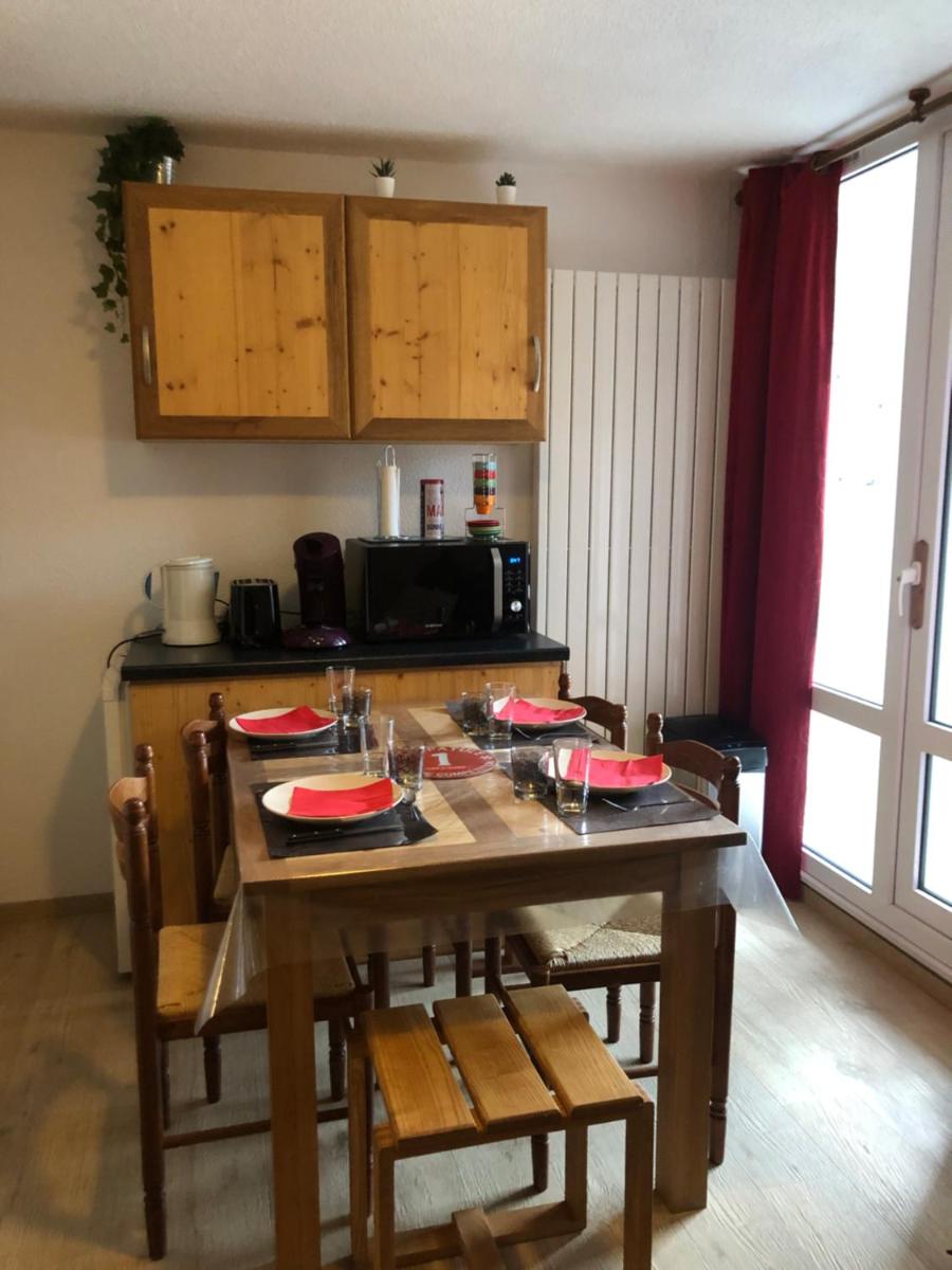 Petit appartement Labellisé Les 2 Alpes résidence Arc en Ciel télésiège Petite Aiguille - Housity
