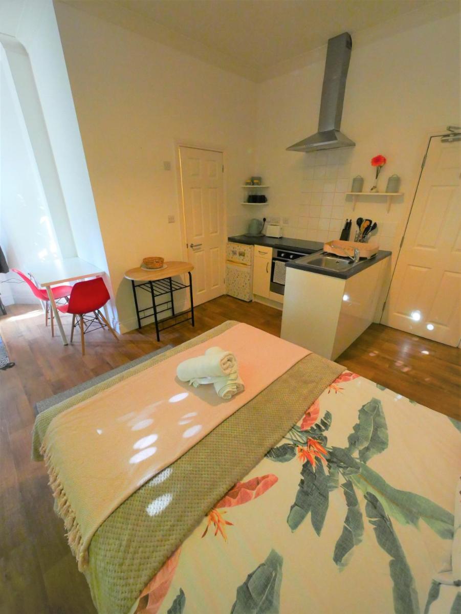 Heron Court Holiday Apartments - Housity