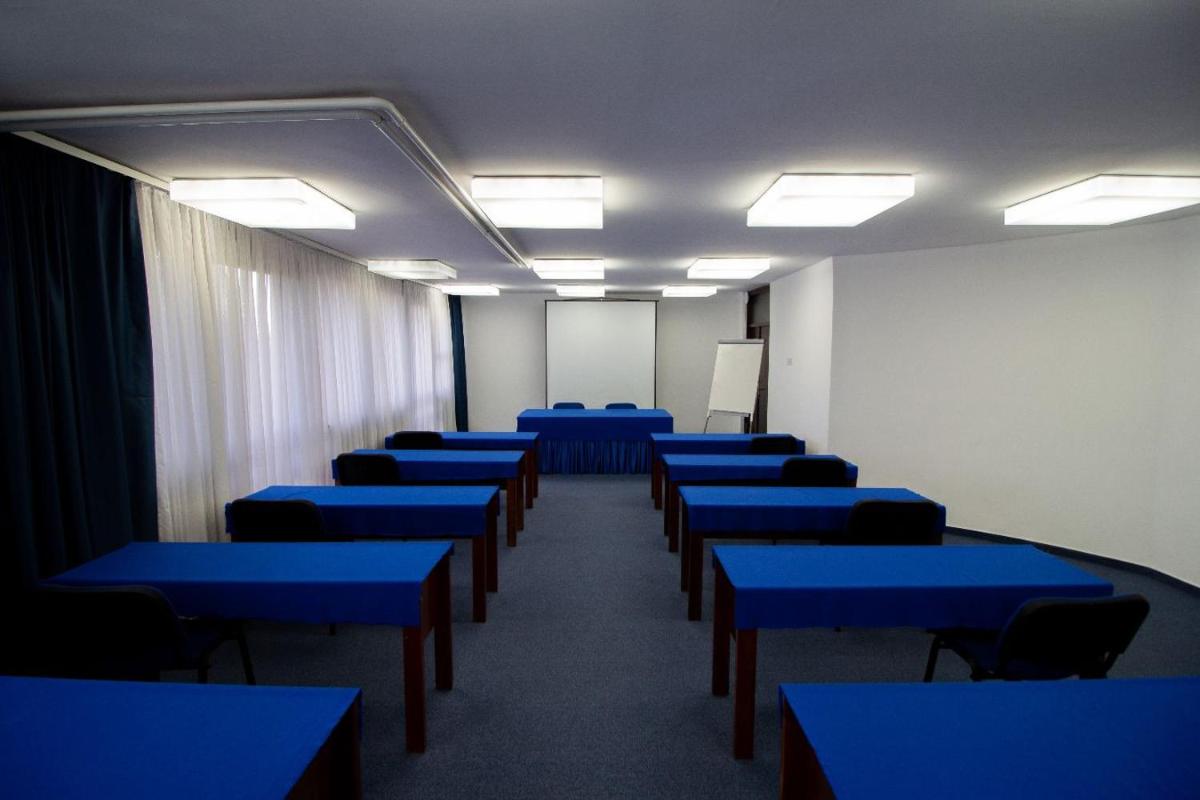 Hotel Novi Zagreb - Housity