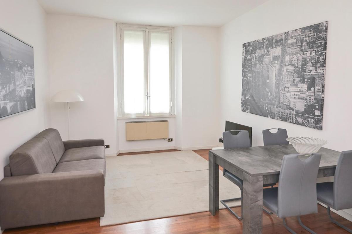 PRESTIGE BOUTIQUE HOMES -Duomo Galleria Vittorio Emanuele - Housity