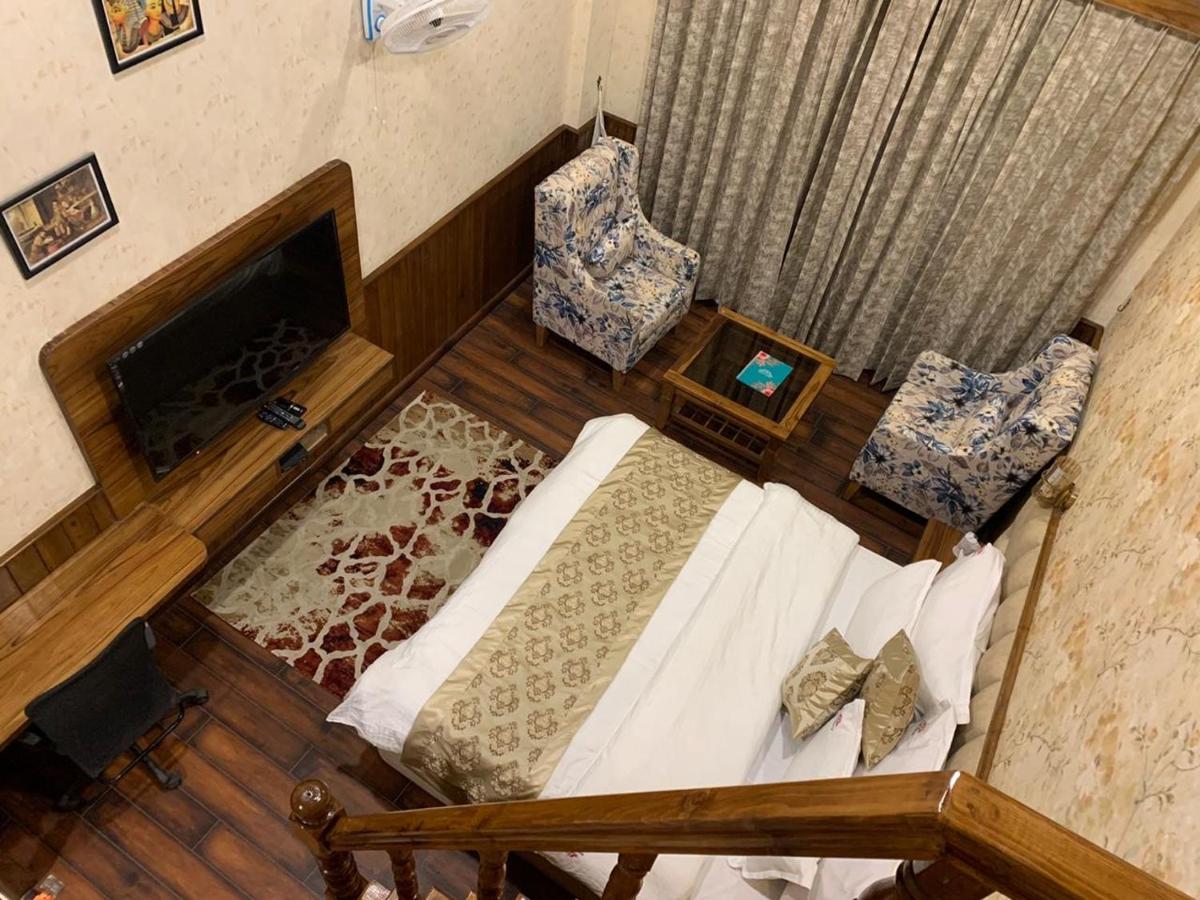 Royal Castle - Housity