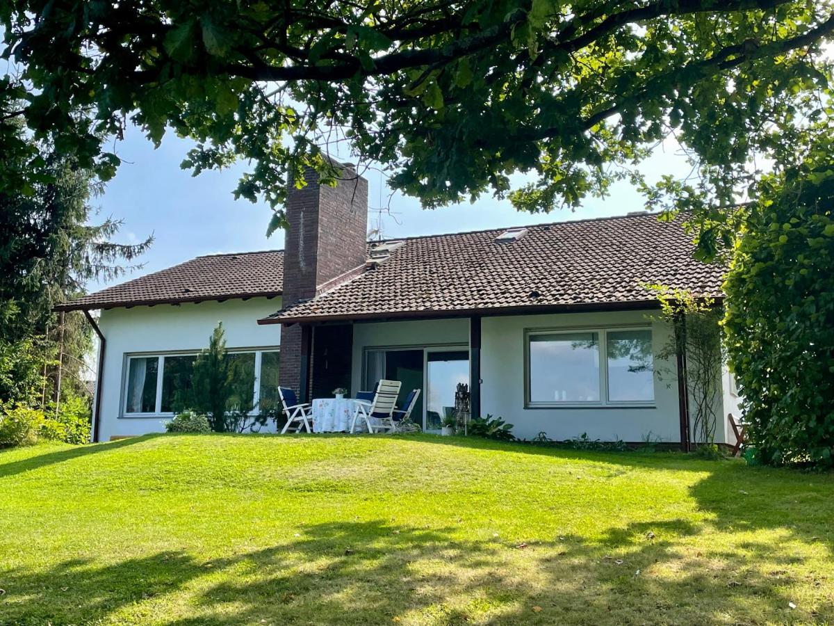 Haus Se[e]renity-Behagliches Haus am See - Housity