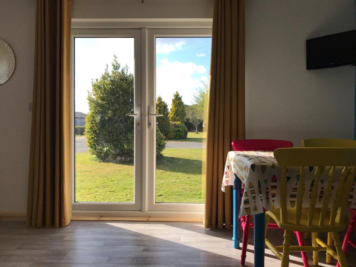 Kingfisher Glamping Cabin - Housity