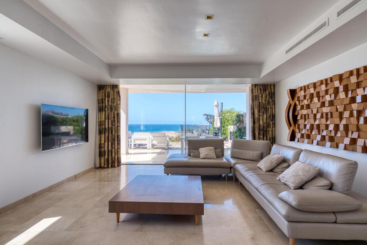 SUN HILL PALACE - Gran Canaria Stays - Housity