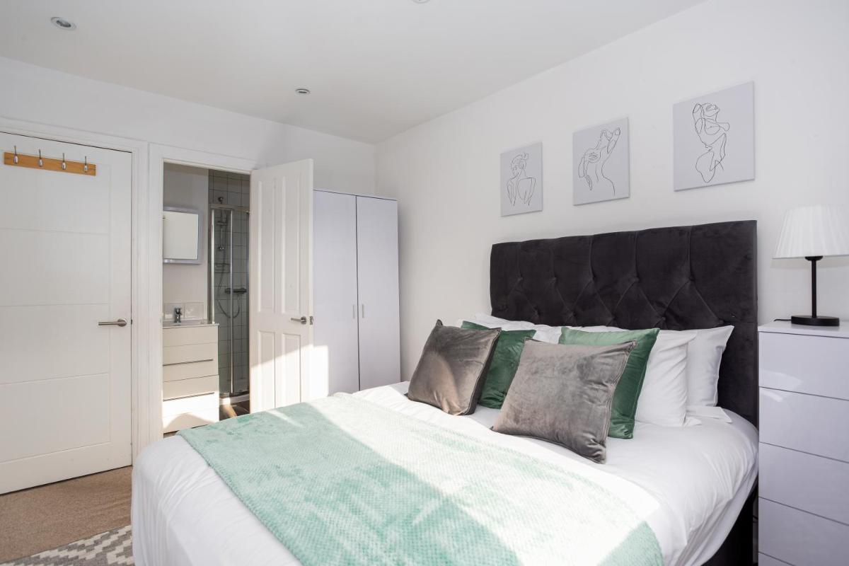 Hamlet Mews by Sorted Stay - Housity