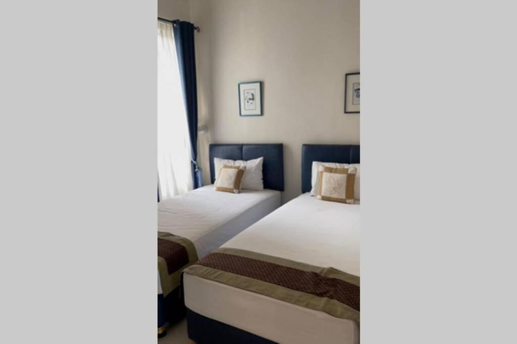 BALI Luxury Guest House Purwokerto - Housity