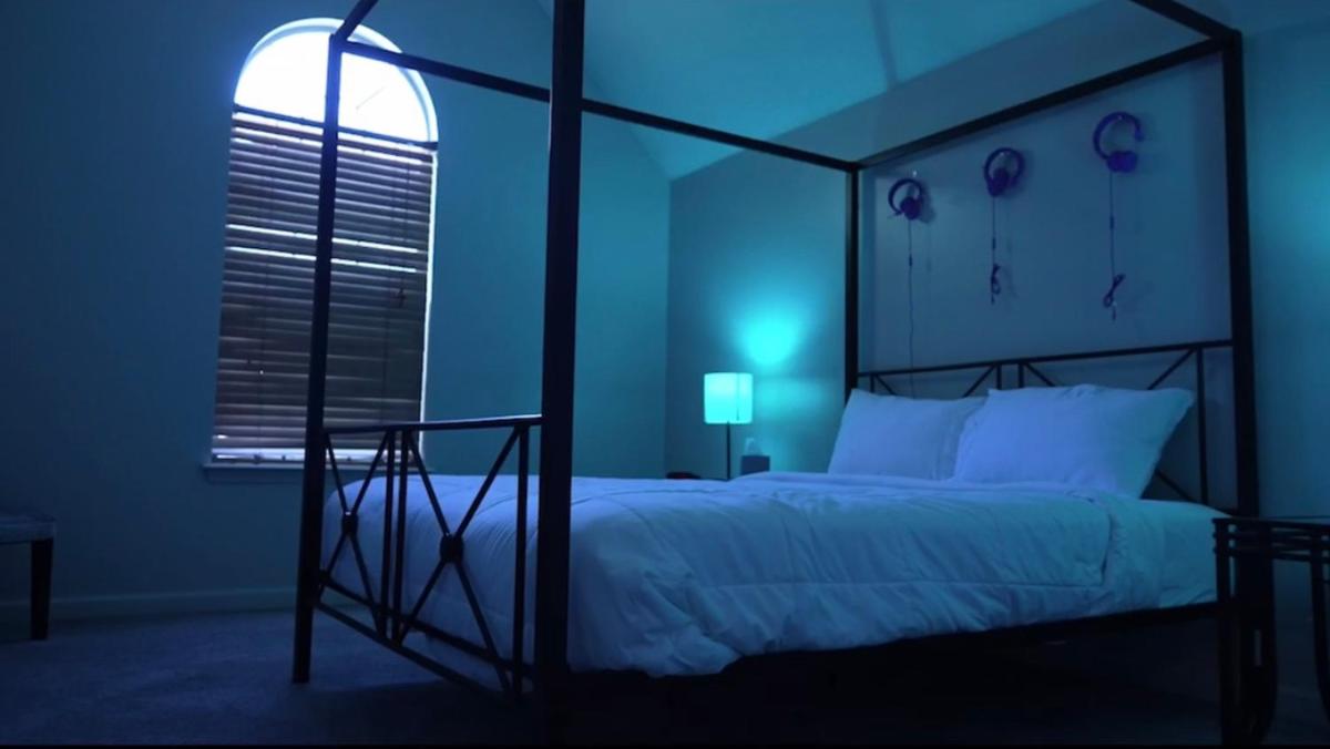 Hip Rock Music Themed House - Housity